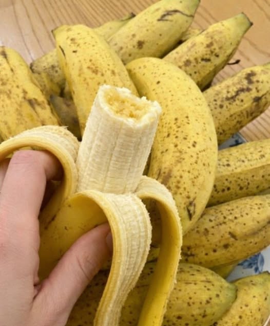 Why Eating a Banana a Day Can Benefit Adults Over 50
